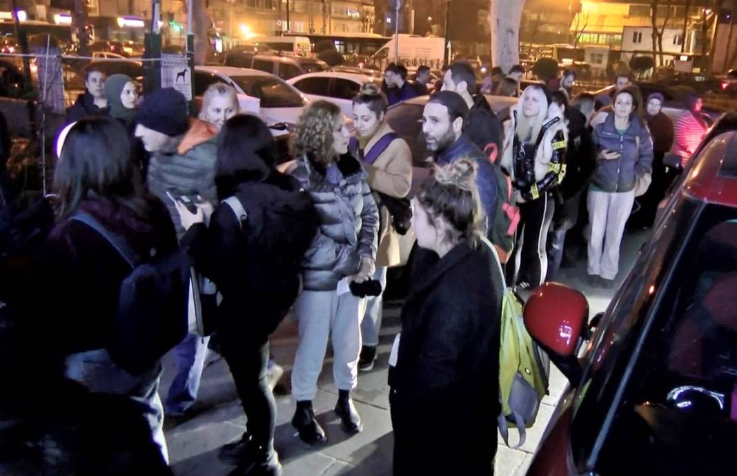 Bu gece sona eriyor! Uzun kuyruklar oluştu, yaptırmayana ceza var! 2